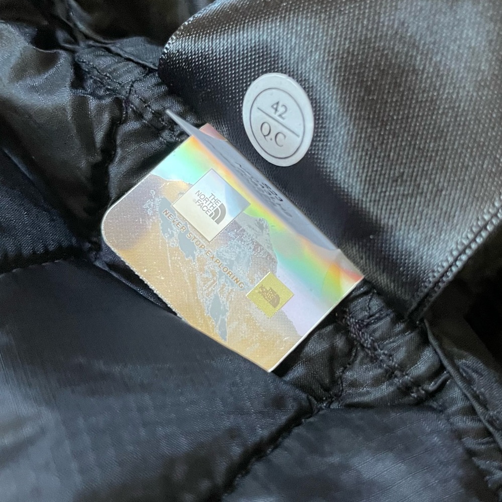 The North Face Men’s Black ThermoBall Trekker Jacket - Picture 9 of 12